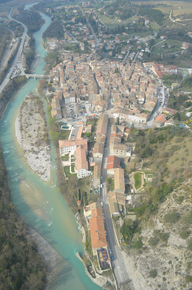 saillans vue du ciel.jpg