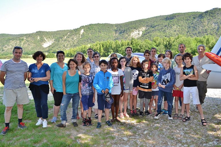 Baptême de l'air des enfants de CM2  saillans