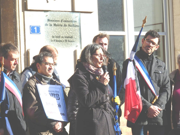 rassemblement-contre-la-barbarie-saillans-11janvier-6