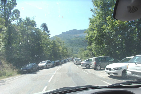 Stationnement à Saillans jour de marché